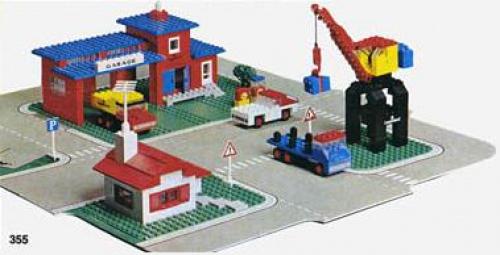 LEGO LEGOLAND Town Center Set with Roadways (355-1)