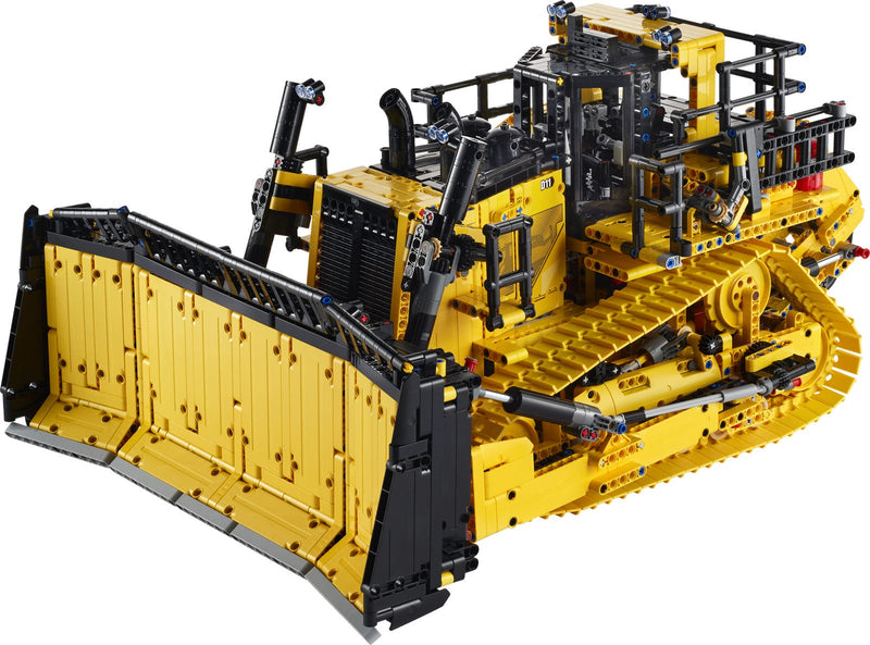 LEGO Technic Cat D11 Bulldozer (42131-1)
