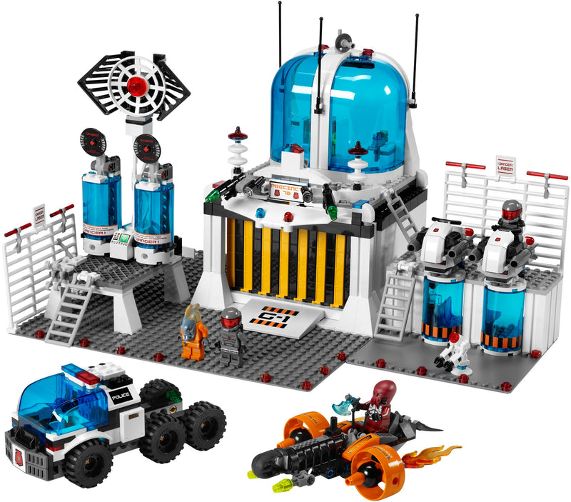LEGO Space Space Police Central (5985-1)