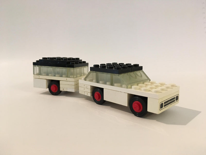 LEGO LEGOLAND White Car and Camper (623-2)