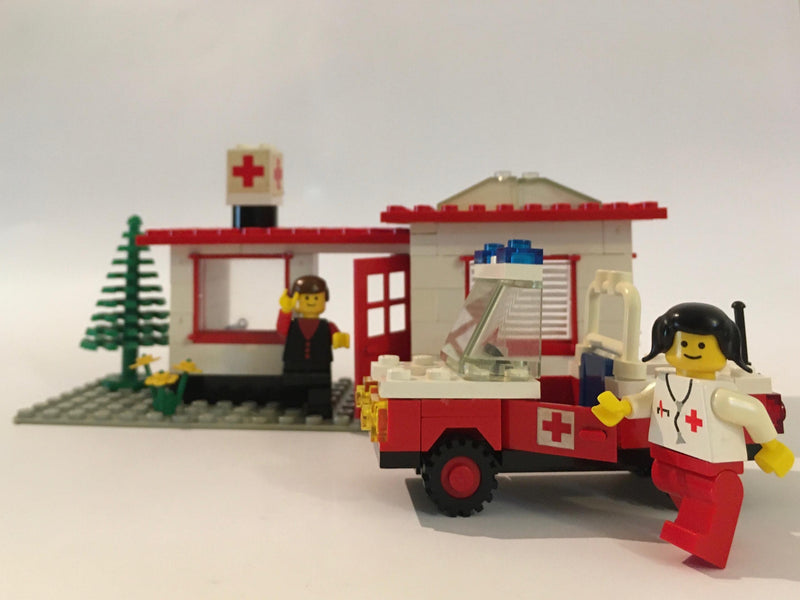 LEGO Town Paramedic Unit (6364-1)