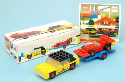 LEGO LEGOLAND Car with Trailer and Racing Car (650-1)