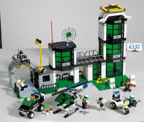 LEGO Town Police Headquarters (6636-1)