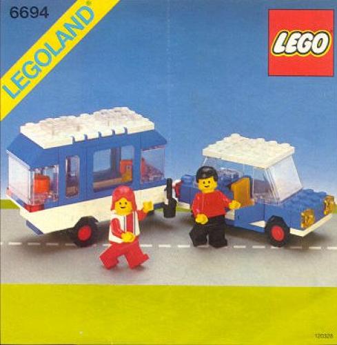LEGO Town Car with Camper (6694-1)