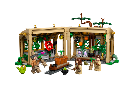 LEGO Harry Potter Hogwarts Castle: Herbology Class (76445-1)