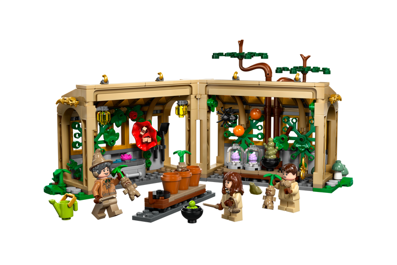 LEGO Harry Potter Hogwarts Castle: Herbology Class (76445-1)