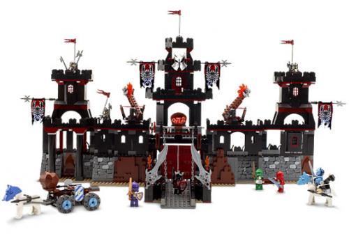 LEGO Castle Vladek's Dark Fortress (8877-1)